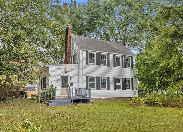 Property at 38 W 8th St, Newton Falls, OH 44444, 3 beds, 2 baths