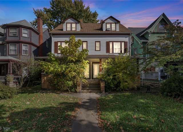 Property at 3035 W 14th St, Cleveland, OH 44113, 6 beds, 4 baths