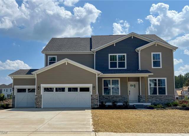 Property at 32005 Westview Trl, Avon Lake, OH 44012, 5 beds, 3.5 baths