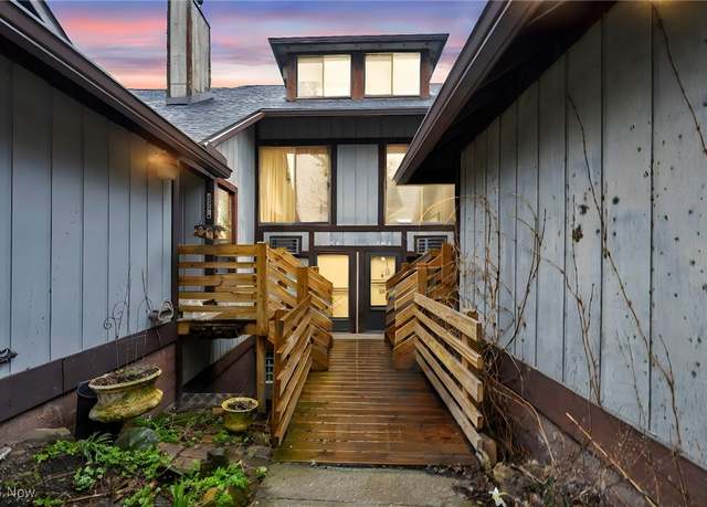 Property at 1537 Treetop Trl Unit B, Akron, OH 44313, 2 beds, 2 baths