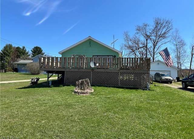 Property at 2832 Maple Rd, Jefferson, OH 44047, 3 beds, 1 bath