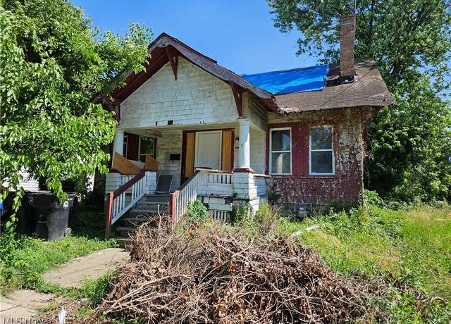 Property at 10532 Greenlawn Ave, Cleveland, OH 44108, 3 beds, 1 bath