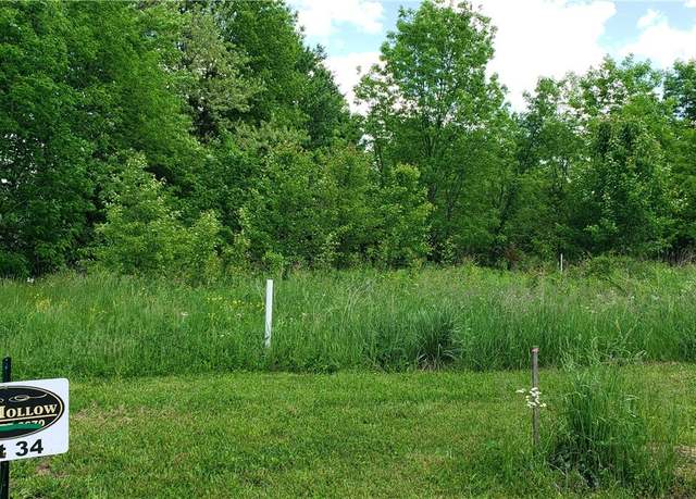 Property at 10890 Fox Den Cir, Garrettsville, OH 44231