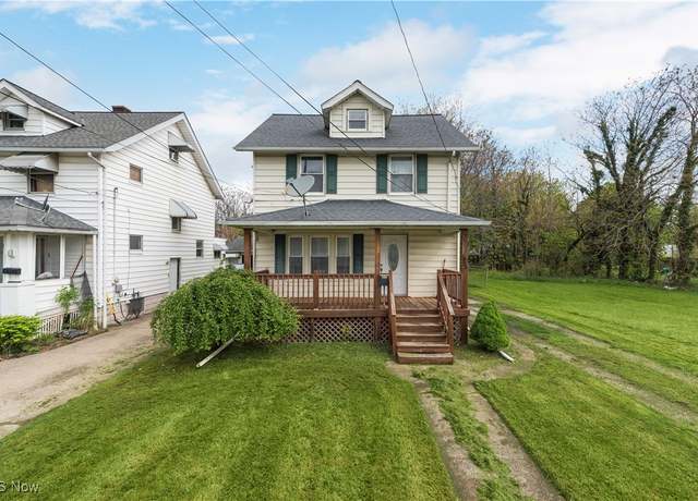 Property at 1230 W 13th St, Lorain, OH 44052, 4 beds, 1 bath