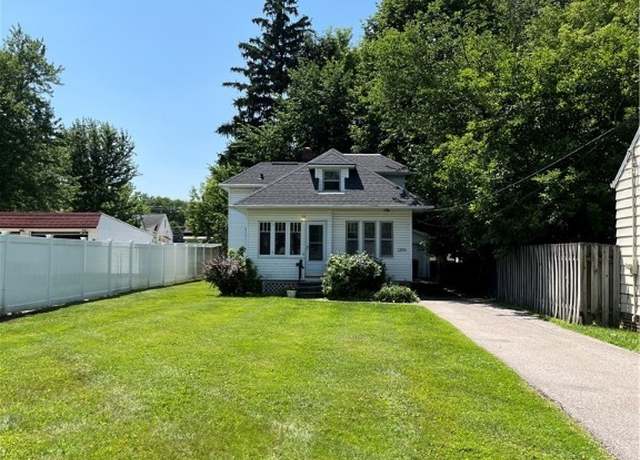 Property at 1386 Sunset Rd, Mayfield Heights, OH 44124, 3 beds, 2 baths