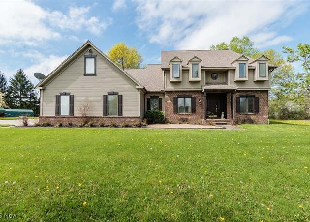 Property at 3286 Marks Rd, Medina, OH 44256, 5 beds, 3 baths