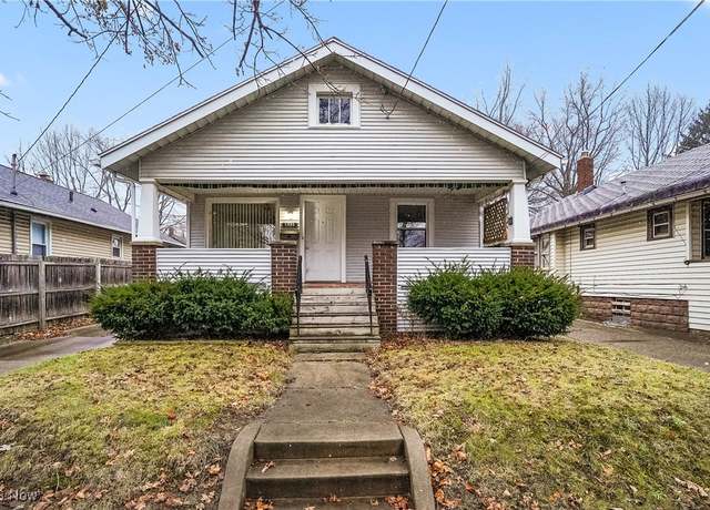 Property at 1733 Adelaide Blvd, Akron, OH 44305, 2 beds, 1 bath