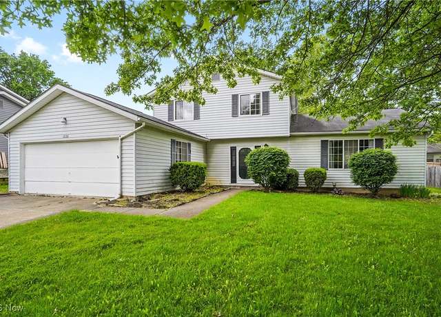 Property at 1226 Kirkwall Dr, Copley, OH 44321, 4 beds, 2.5 baths