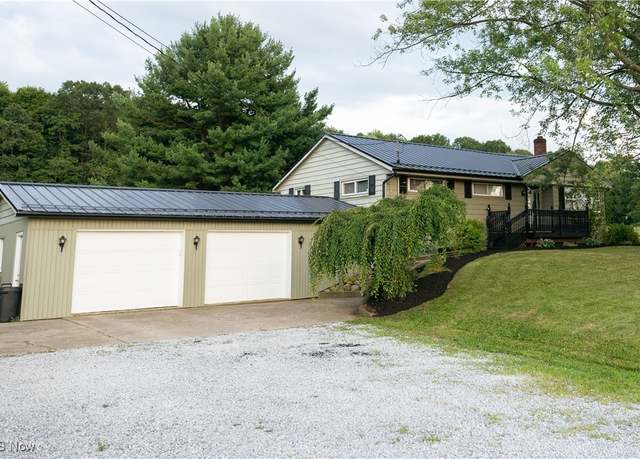 Property at 2424 Lebanon Rd SW, Dalton, OH 44618, 3 beds, 2 baths