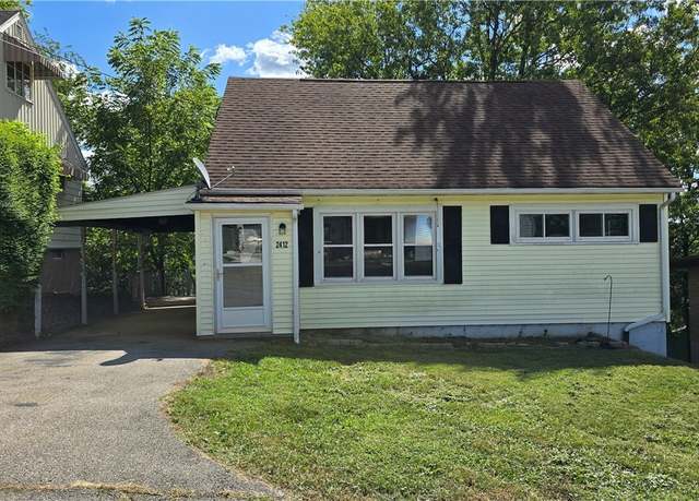 Property at 2412 Highland Ave, Parkersburg, WV 26101, 3 beds, 1 bath