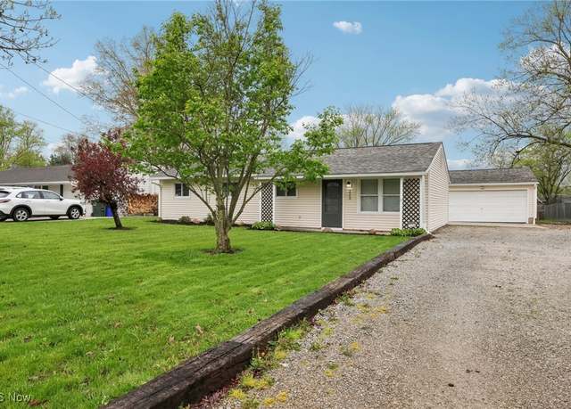 Property at 3568 Elmhurst Ct, Kent, OH 44240, 4 beds, 2 baths