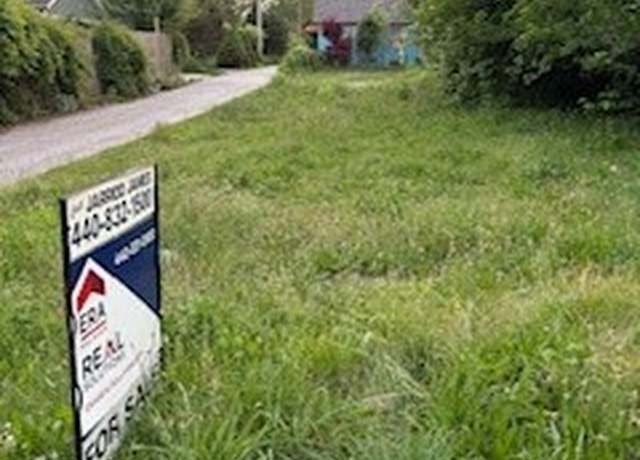 Property at 5408 Ithaca Ct, Cleveland, OH 44102