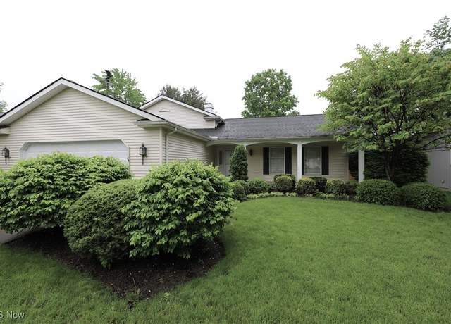 Property at 14421 Pine Lakes Dr, Strongsville, OH 44136, 4 beds, 2 baths