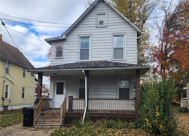 Property at 3688 W 15th St, Cleveland, OH 44109, 8 beds, 3 baths