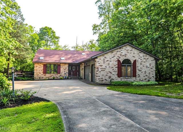 Property at 457 E Pioneer Trl, Aurora, OH 44202, 3 beds, 3 baths