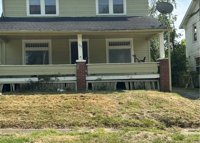 Property at 123 E Boston Ave, Youngstown, OH 44507, 4 beds, 1 bath