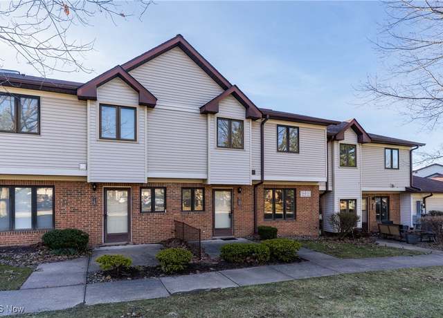 Property at 7154 Village Dr, Mentor, OH 44060, 2 beds, 2.5 baths