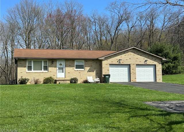 Property at 3361 Twin Hills St NW, Uniontown, OH 44685, 4 beds, 2 baths