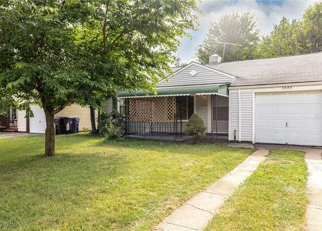 Property at 3840 W 143rd St, Cleveland, OH 44111, 2 beds, 1 bath