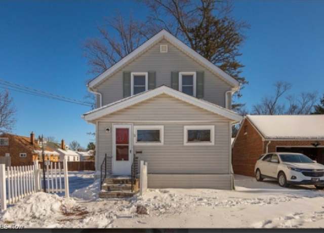 Property at 733 High St, Bedford, OH 44146, 3 beds, 1.5 baths