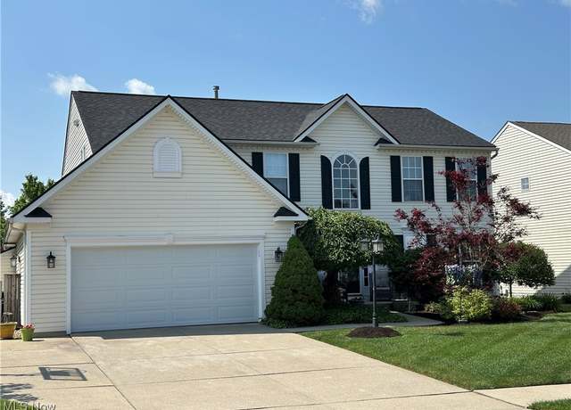 Property at 1005 Lonetree Ct, Brunswick Hills, OH 44212, 4 beds, 3.5 baths