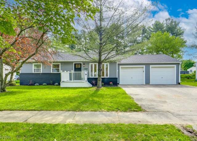 Property at 4091 Burton Dr, Stow, OH 44224, 3 beds, 2 baths