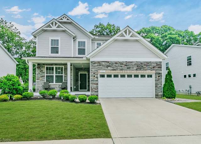 Property at 6215 Cardinal Meadows Ct, Mentor, OH 44060, 3 beds, 2.5 baths