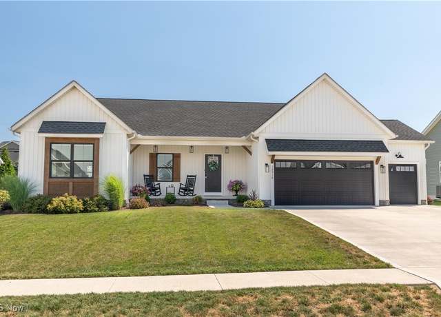 Property at 12510 Class Ave NW, Uniontown, OH 44685, 3 beds, 2.5 baths