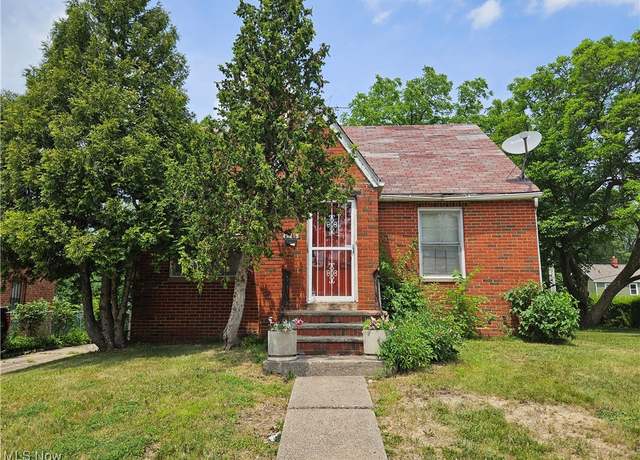 Property at 17215 Harvard Ave, Cleveland, OH 44128, 3 beds, 1.5 baths