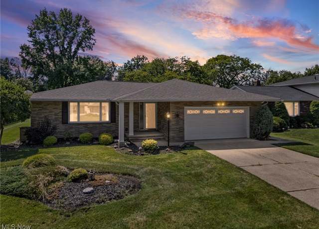 Property at 6210 Carlyle Dr, Seven Hills, OH 44131, 3 beds, 1.5 baths