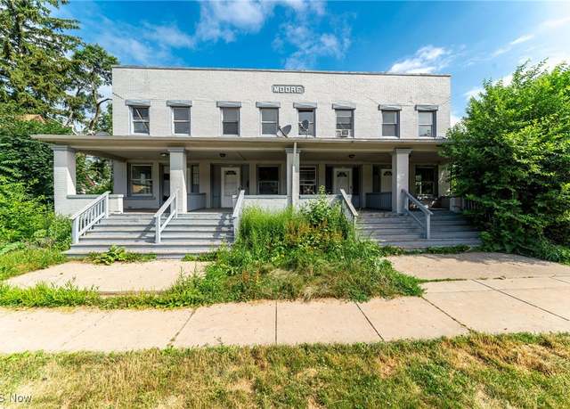 Property at 1150 W 5th St, Lorain, OH 44052, 12 beds, 4 baths
