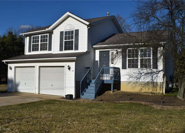 Property at 1088 Wadsworth Rd, Medina, OH 44256, 3 beds, 2 baths