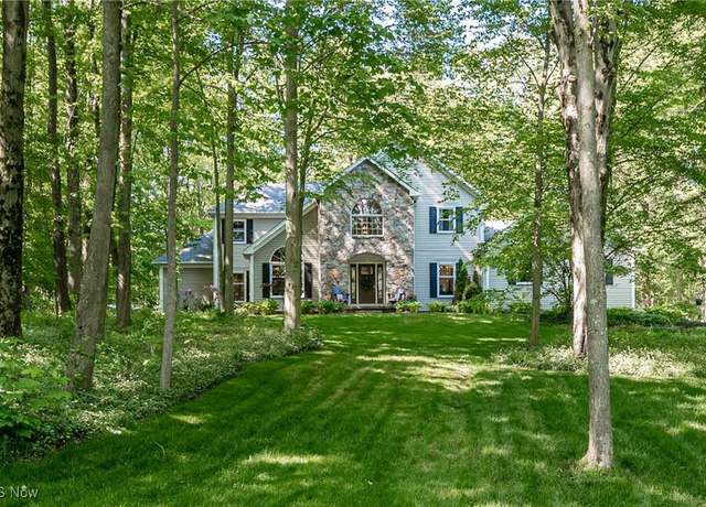 Property at 8698 Chase Dr, Chagrin Falls, OH 44023, 4 beds, 3.5 baths