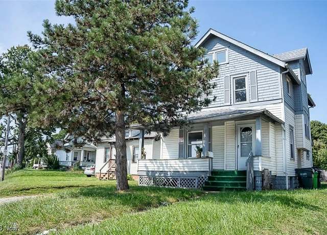 Property at 1150 Wooster Rd N, Barberton, OH 44203, 3 beds, 1 bath