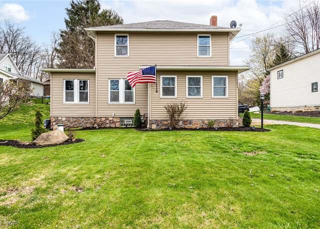 Property at 3691 S Turkeyfoot Rd, Akron, OH 44319, 3 beds, 2 baths