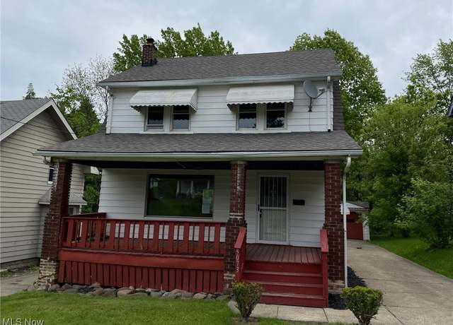 Property at 5073 Greenhurst Dr, Maple Heights, OH 44137, 3 beds, 1.5 baths