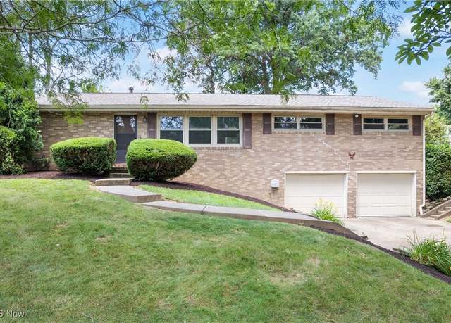 Property at 3251 Bahama Ave NW, Massillon, OH 44646, 4 beds, 2 baths