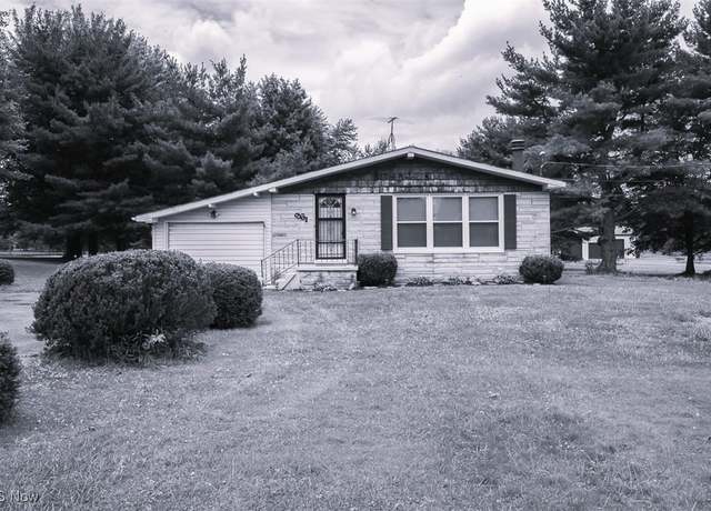 Property at 961 Slater Rd, Salem, OH 44460, 3 beds, 1 bath