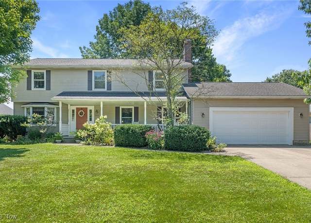 Property at 374 Timber Rdg, Cuyahoga Falls, OH 44223, 4 beds, 3.5 baths