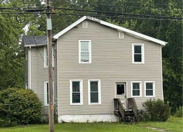 Property at 3740 W Market St, Warren, OH 44430, 4 beds, 2 baths