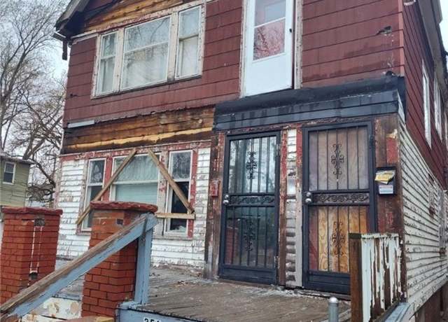 Property at 13517 4th Ave, East Cleveland, OH 44112, 4 beds, 2 baths