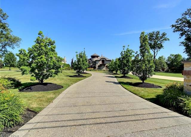 Property at 32894 Lake Rd, Avon Lake, OH 44012, 6 beds, 6 baths