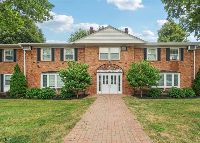 Property at 16 Meadowlawn Dr #2, Mentor, OH 44060, 4 beds, 2.5 baths
