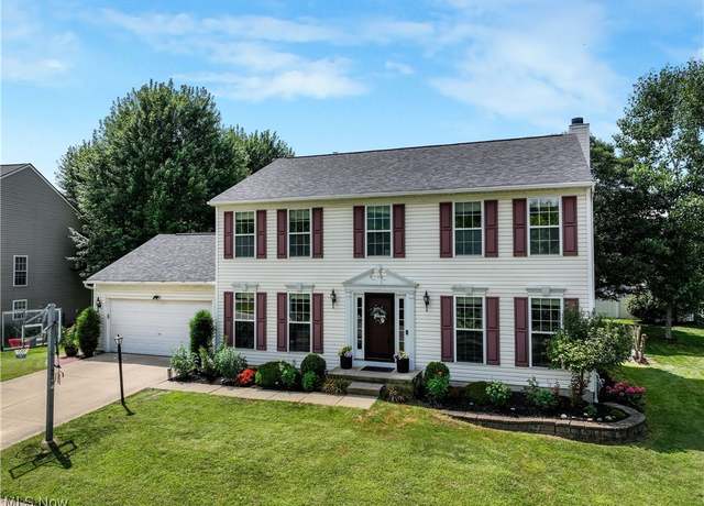 Property at 224 Weatherstone Ct, Copley, OH 44321, 4 beds, 2.5 baths