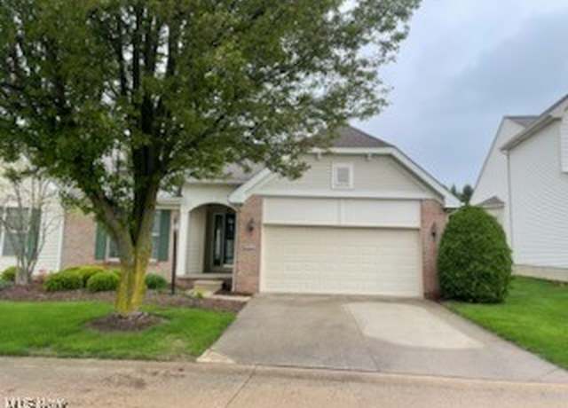 Property at 5532 Burnhill Dr, Medina, OH 44256, 2 beds, 2 baths
