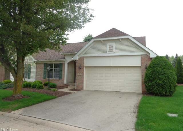 Property at 5532 Burnhill Dr, Medina, OH 44256, 2 beds, 2 baths