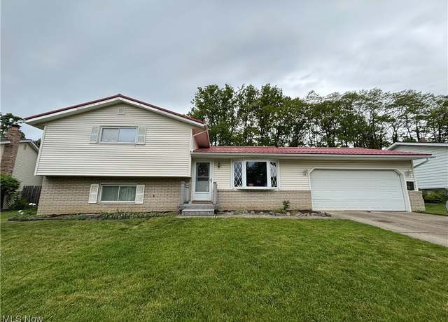 Property at 6800 Thoreau Dr, Parma, OH 44129, 3 beds, 2 baths