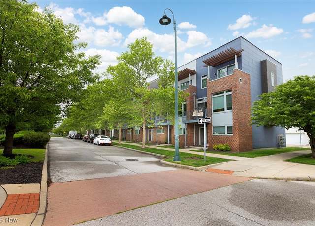 Property at 1259 W 75th St Unit D1, Cleveland, OH 44102, 2 beds, 2.5 baths