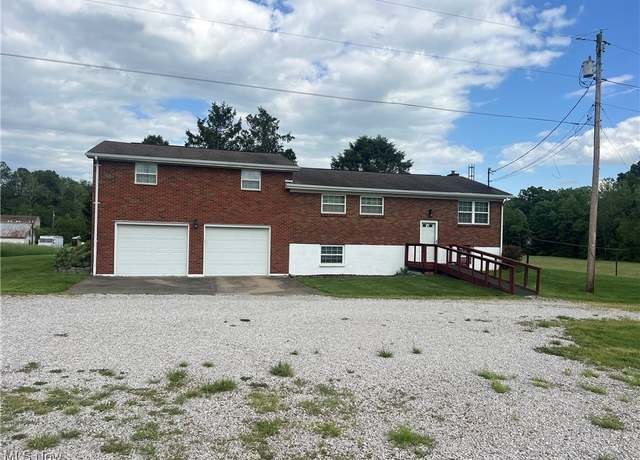 Property at 51 Braxton Dr, Parkersburg, WV 26101, 4 beds, 2 baths
