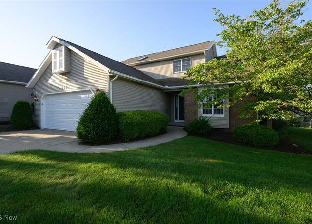 Property at 596 Glenmere Pl, Barberton, OH 44203, 2 beds, 2 baths